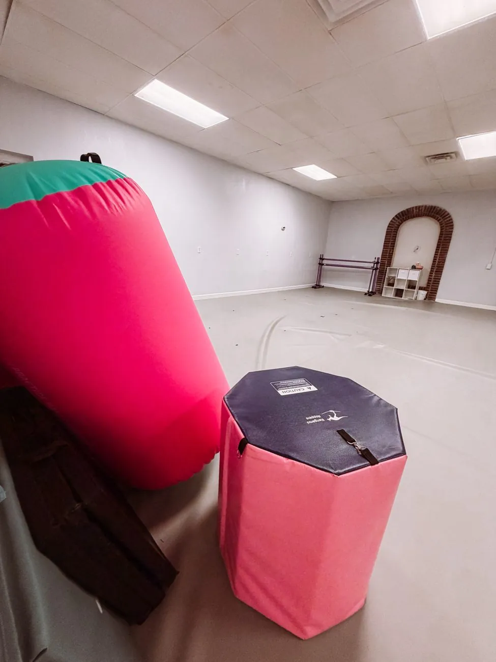 Tumbling room